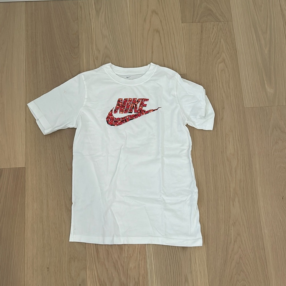 Nike white lids xl tee shirt